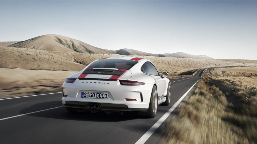  Porsche 911 R 2016 года  (фото 30 из 50)